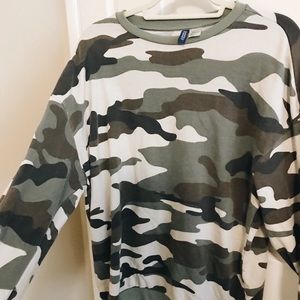 Men’s Camo sweatshirt!